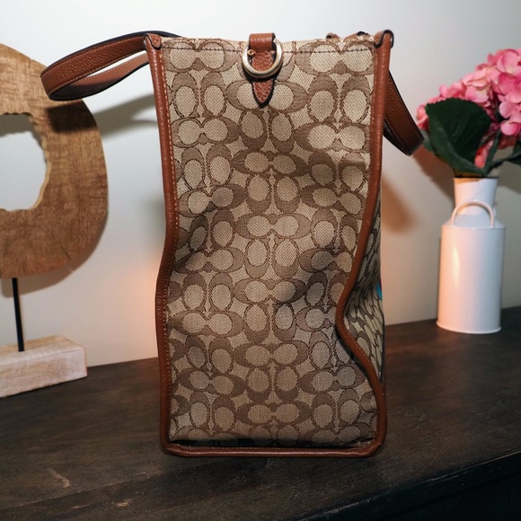 Coach Dempsey Tote 40 Signature Jacquard Stripe Coach Patch C5793 - Picture 10 of 14